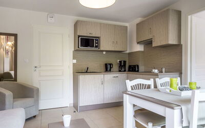 Accommodation:&nbsp;Club Pont Du Gard 606.2