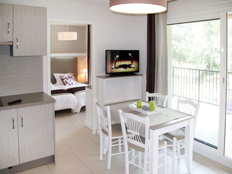 Accommodation:&nbsp;Club Pont Du Gard 606.2