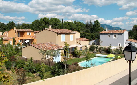 Saint Saturnin D'Apt 608: Sky, Building, Plant, Cloud, Property, Window, Tree, Water, House, Swimming Pool