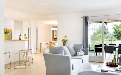 Accommodation:&nbsp;Le Clos Savornin V10Id 608.5