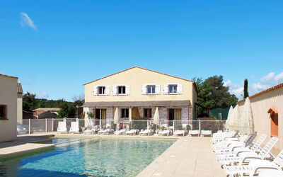 Tourrettes 602: Property, Building, House, Swimming Pool, Real Estate, Home, Estate, Villa, Architecture, Residential Area