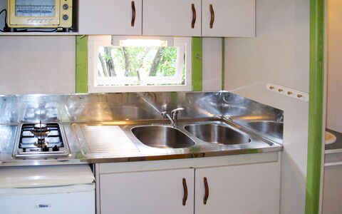 Accommodation:&nbsp;Samoa 674.5