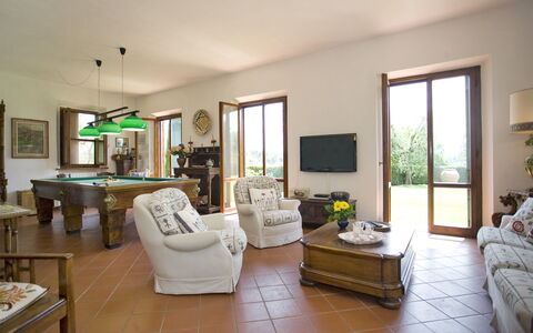 La Fonte: Living Room, Room, Property, Building, Furniture, Interior Design, Floor, Home, House, Real Estate