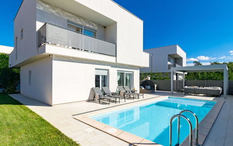 Villa Virtus: Property, House, Building, Architecture, Swimming Pool, Real Estate, Home, Residential Area, Villa, Estate