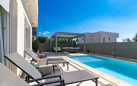 Villa Virtus: Property, House, Building, Architecture, Home, Real Estate, Swimming Pool, Residential Area, Apartment, Design