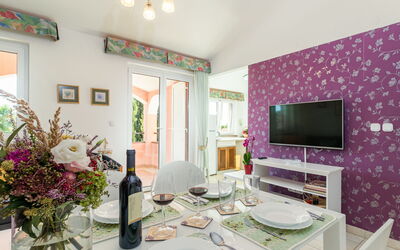 Accommodation:&nbsp;Viktorija 606.2