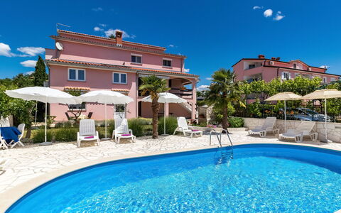 Poreč 607: Water, Sky, Building, Cloud, Plant, Property, Blue, Azure, Swimming Pool, Body Of Water