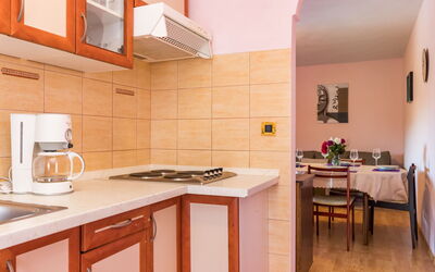 Accommodation:&nbsp;Koštro 607.1