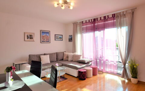 Pinezic: Couch, Furniture, Table, Property, Building, Comfort, Wood, Plant, Studio Couch, Interior Design