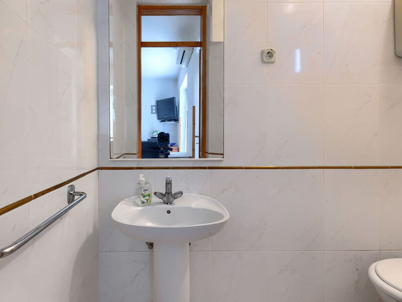 Accommodation:&nbsp;Alba 689.3