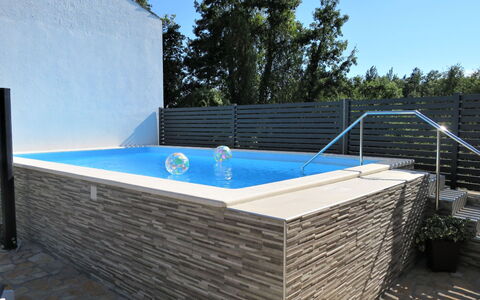 Milka 1: Swimming Pool, Property, Wall, Leisure, Jacuzzi, Real Estate, Backyard, House, Composite Material, Architecture