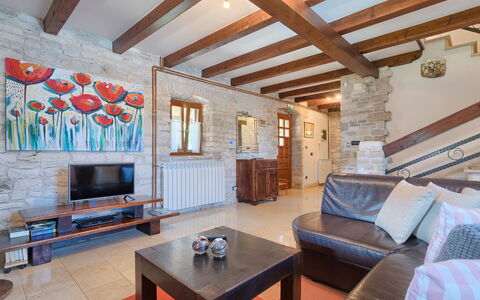Bozac: Table, Furniture, Property, Couch, Picture Frame, Wood, Interior Design, Building, Lighting, Living Room