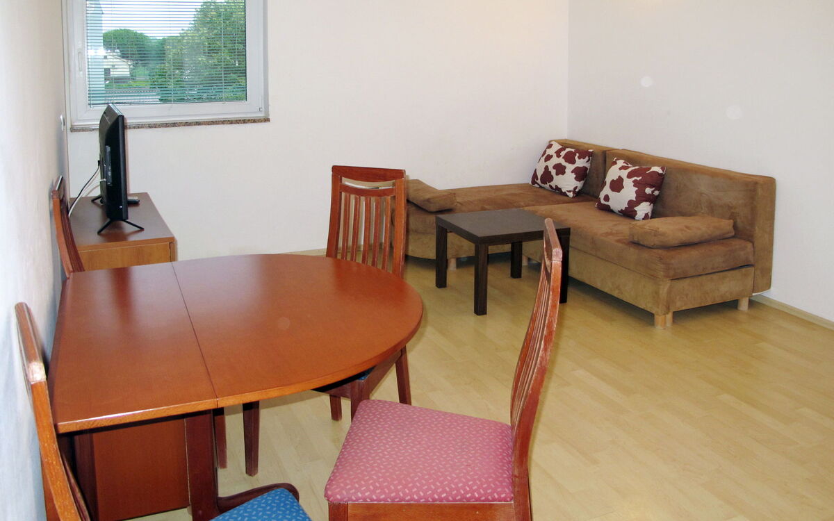 Accommodation:&nbsp;Valentino (Mdn110) 674.1