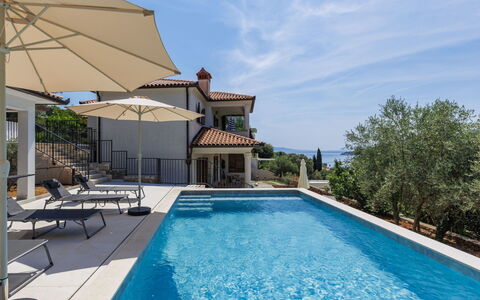 Ester: Swimming Pool, Blue, Residential Area, Resort, House, Leisure, Balcony, Outdoor Furniture, Eco Hotel, Sunlounger