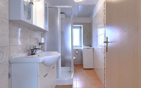 Labin 757: Bathroom Sink, Bathroom, Plumbing Fixture, Flooring, Interior Design, Floor, Sink, Tap, Plumbing, Room