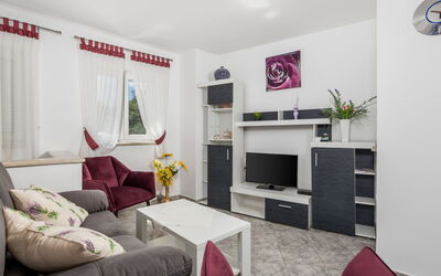 Accommodation:&nbsp;Diana 757.3