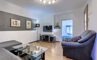 Accommodation:&nbsp;Rustica 757.1