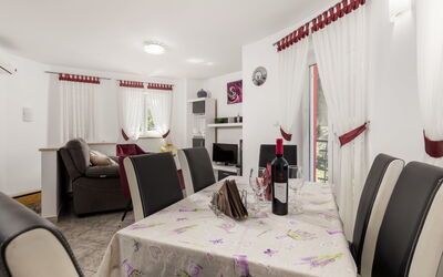 Accommodation:&nbsp;Diana 757.3