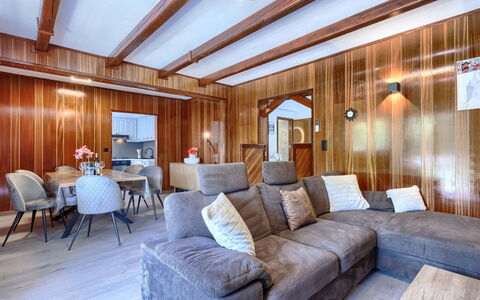 Lola: Interior Design, Flooring, Wood, Floor, Ceiling, Furniture, Couch, Living Room, Lighting, Room