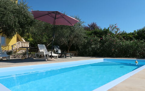 Roberta: Water, Sky, Property, Swimming Pool, Building, Azure, Shade, Outdoor Furniture, Umbrella, Leisure