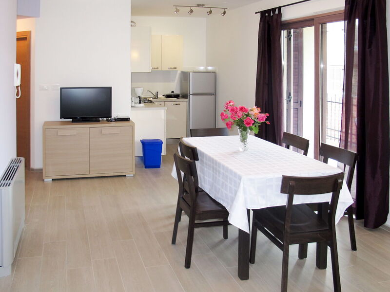 Accommodation:&nbsp;Matko (Lbn503) 773.4