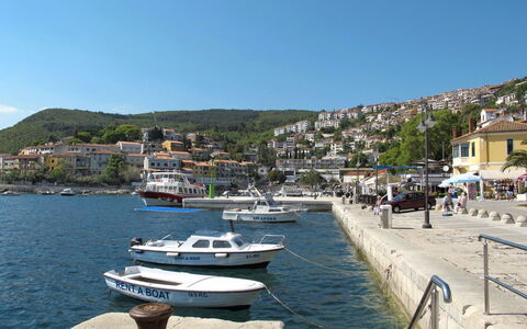Rabac 627: Water, Sky, Boat, Watercraft, Building, Vehicle, Azure, Mountain, Coastal And Oceanic Landforms, Body Of Water