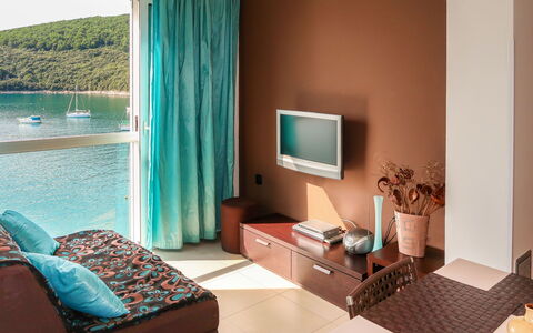 Rabac 633: Room, Furniture, Interior Design, Property, Living Room, Turquoise, Azure, Wall, Aqua, Building