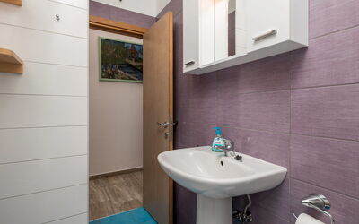 Accommodation:&nbsp;Sandalj 616.2