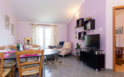 Accommodation:&nbsp;Bella Vista 605.3