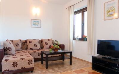 Accommodation:&nbsp;Urdih 664.2