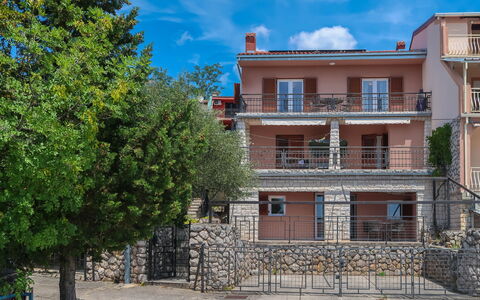 Crikvenica 602: Cloud, Building, Window, Daytime, Sky, Plant, Azure, Urban Design, Tree, House