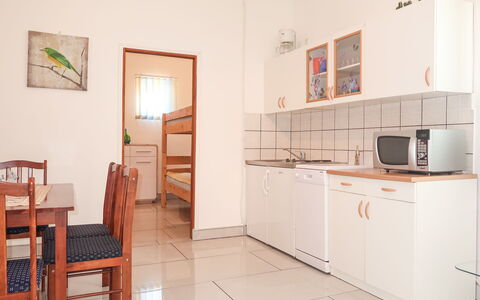 Karlobag 607: Property, Room, Furniture, Building, House, Kitchen, Interior Design, Real Estate, Floor, Kitchen Stove