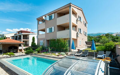 Starigrad-Paklenica 626: Sky, Building, Property, Water, Window, Azure, Swimming Pool, Plant, Tree, Architecture