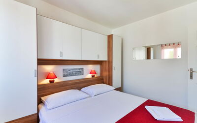 Accommodation:&nbsp;Matas 626.1