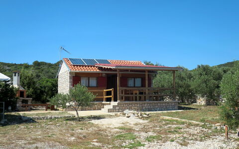 Kalebica: Property, House, Home, Real Estate, Building, Sky, Rural Area, Cottage, Land Lot, Architecture