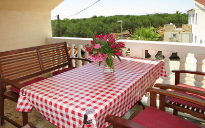 Accommodation:&nbsp;Ivamar 603.2