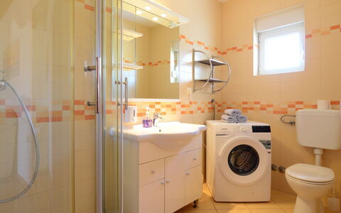 Šibenik 609: Laundry Room, Washing Machine, Property, Clothes Dryer, Plumbing Fixture, Cabinetry, Building, Laundry, Interior Design