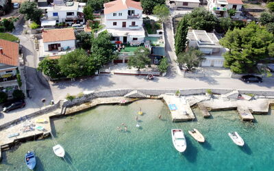 Šibenik 610: Property, Town, Building, Swimming Pool, Aerial Photography, Tourism, Real Estate, Leisure, House, Photography