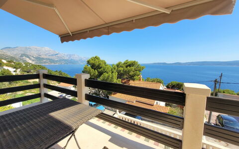 Nina: Sky, Property, Plant, Light, Shade, Nature, Wood, Azure, Outdoor Furniture, Lighting