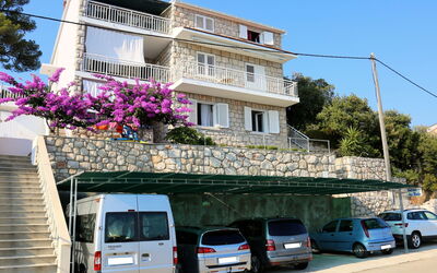 Accommodation:&nbsp;Martina 606.2