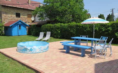 Balatonmariafurdo 622: Property, Swimming Pool, Backyard, Patio, Shade, Table, Yard, House, Leisure, Real Estate