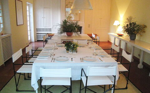 Villa Adriana: Room, Dining Room, Furniture, Table, Property, Interior Design, Building, Restaurant, Floor, Ceiling