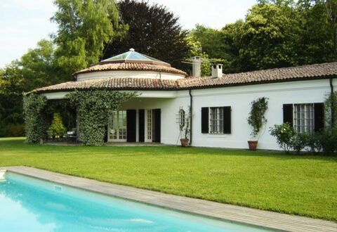 Villa Adriana: House, Property, Home, Building, Real Estate, Villa, Architecture, Estate, Swimming Pool, Roof