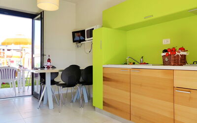 Accommodation:&nbsp;Belvedere Village 652.1
