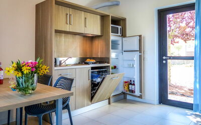 Accommodation:&nbsp;Belvedere Village 652.2