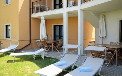 Accommodation:&nbsp;Belvedere Village 652.2