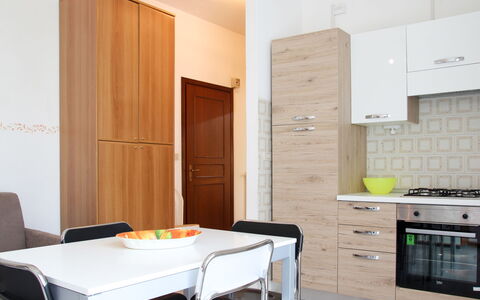 Accommodation:&nbsp;Poggio Al Lago 616.9