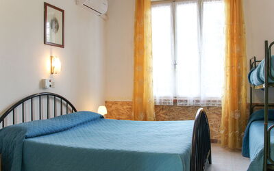 Accommodation:&nbsp;Poggio Al Lago 616.5