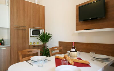 Accommodation:&nbsp;The Garda Village 618.1