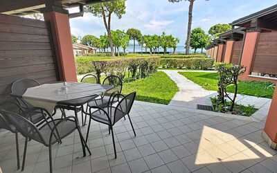 Accommodation:&nbsp;Front Lake Resort le Corti del Lago 617.1